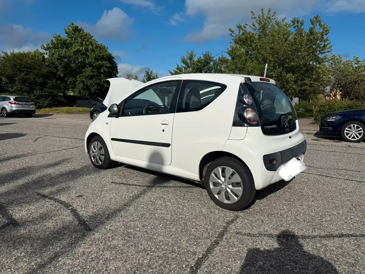 Gebraucht Citroën C1 68 PS (50 kW) 2010 Weiß Kleinwagen