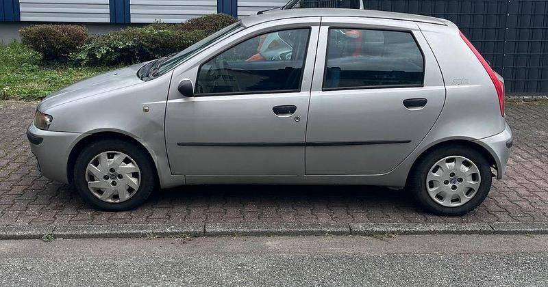 Gebraucht Fiat Punto 60 PS (44 kW) 2003 Grau Limousine