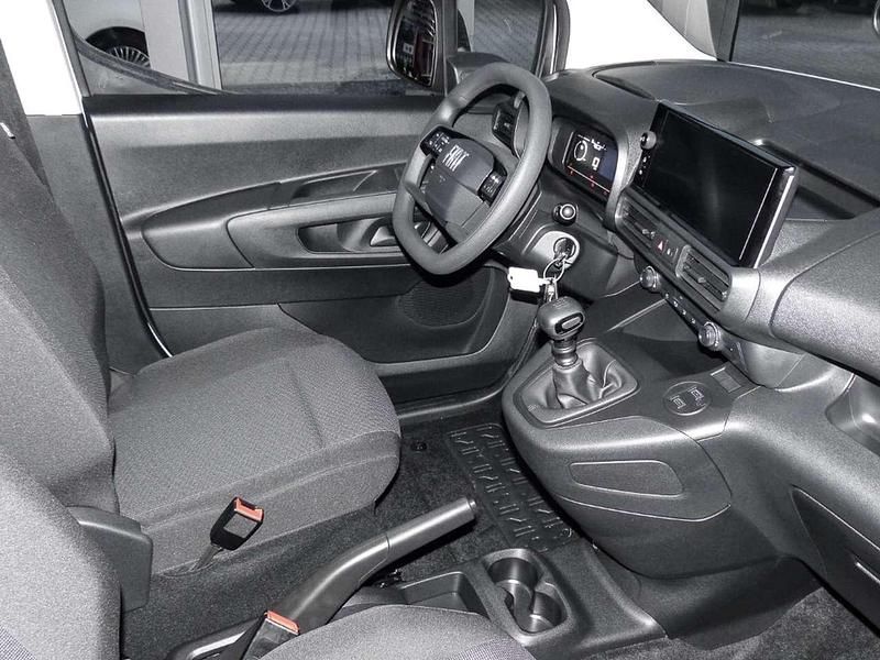 Neu Fiat Doblò 102 PS (75 kW) 2025 Weiss Van / Kleinbus