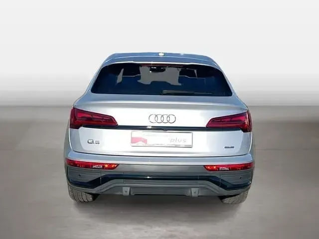 Gebraucht Audi Q5 Sportback Sport 204 PS (150 kW) 2022 Florettsilber metallic SUV