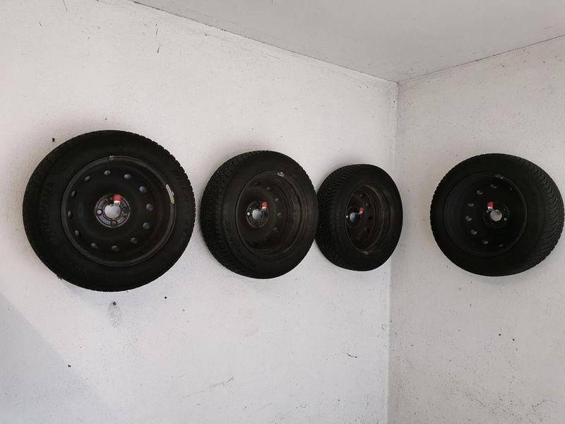 Gebraucht Dacia Sandero 75 PS (55 kW) 2009 Rot Limousine