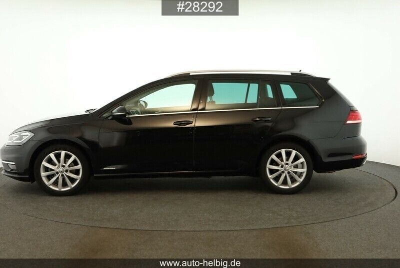 Gebraucht VW Golf VII Highline 150 PS (110 kW) 2019 Deep black perleffekt Kombi