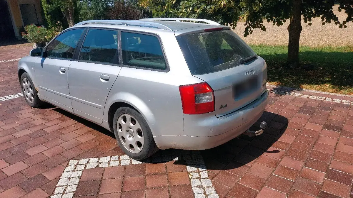 Gebraucht Audi A4 130 PS (95 kW) 2004 Silber Kombi