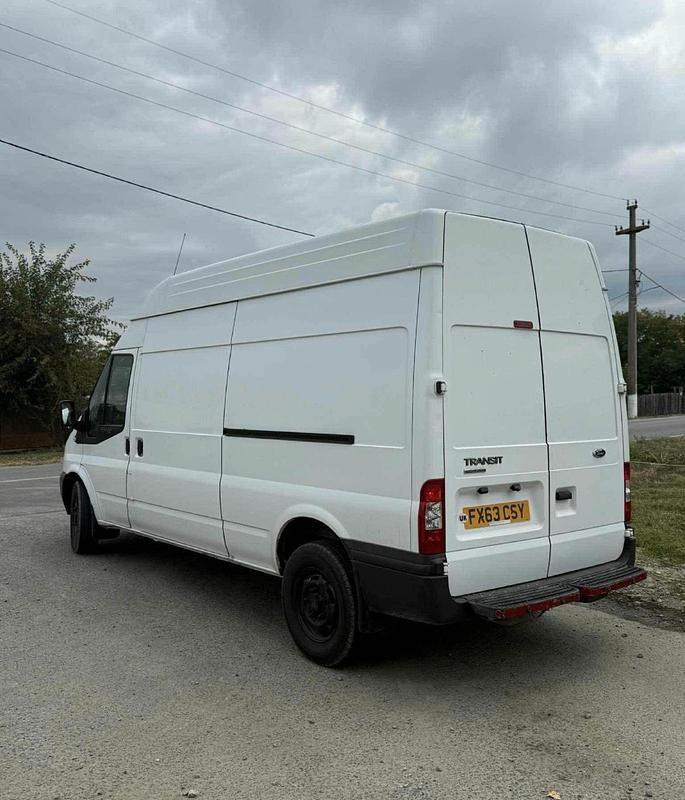 Second-hand Ford Transit 140 CP (102 kW) 2014 Alb Monovolum