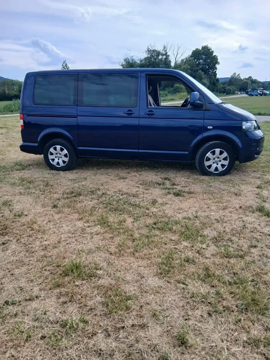 Gebraucht VW T5 131 PS (96 kW) 2008 Blau Van