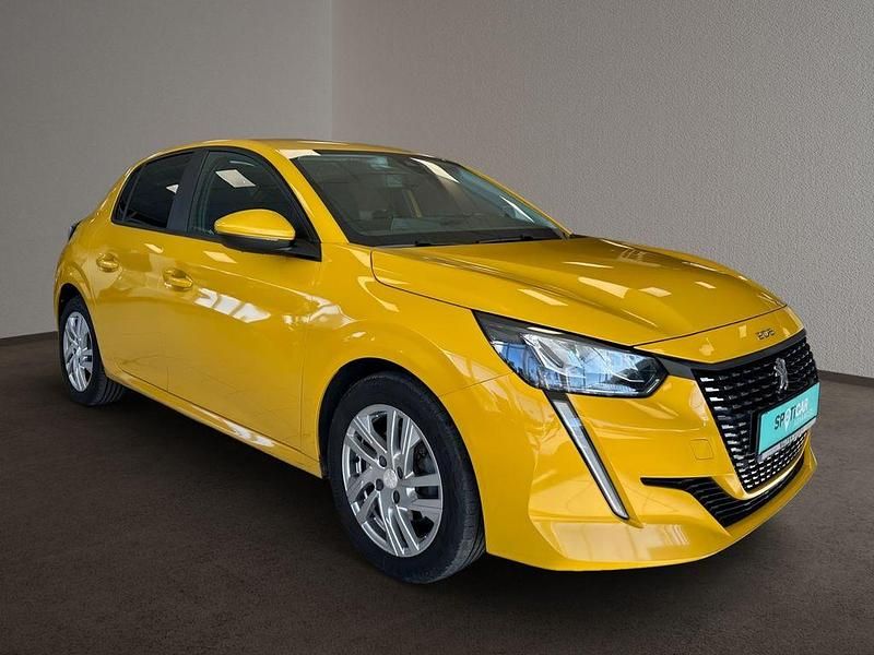 Gebraucht Peugeot 208 Active 101 PS (74 kW) 2021 Faro gelb Kleinwagen