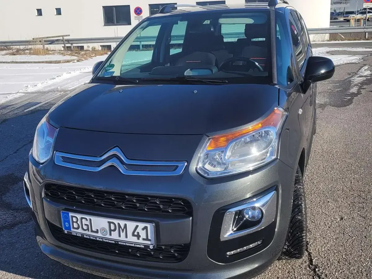 Usado Citroën C3 PureTech 110 CV (80 kW) 2017 Gris Monovolumen