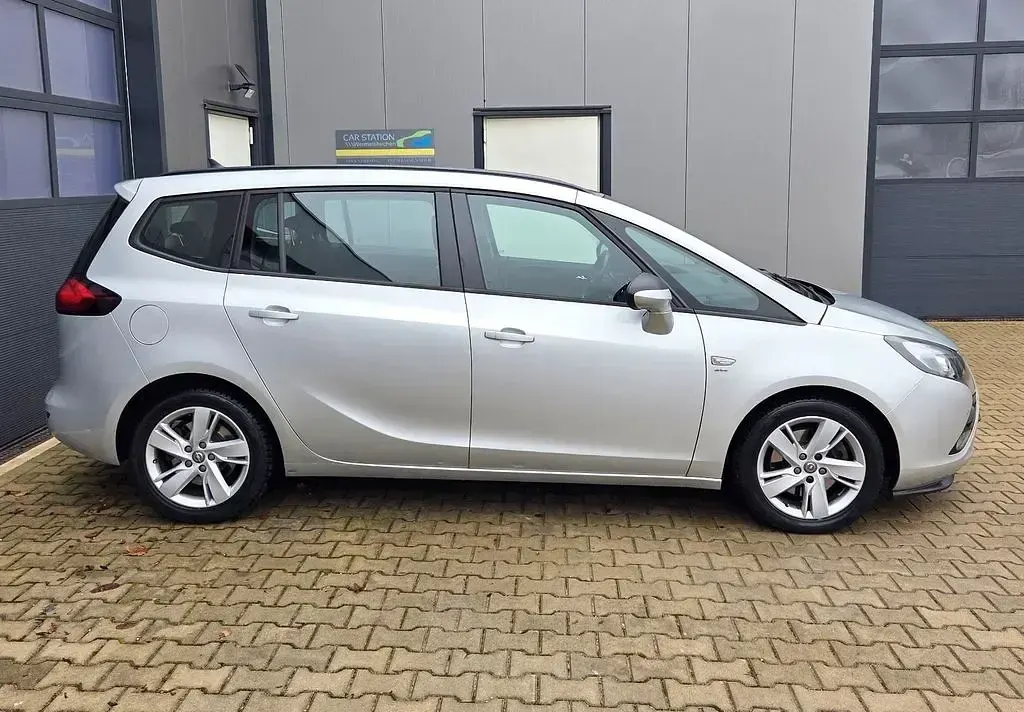 Gebraucht Opel Zafira Tourer drive 170 PS (125 kW) 2016 Argon silber/ice silver (m2) Van / Kleinbus