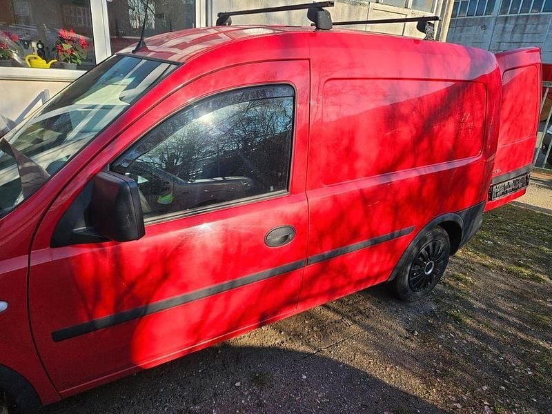 Gebraucht Opel Combo 75 PS (55 kW) 2011 Rot Van / Kleinbus