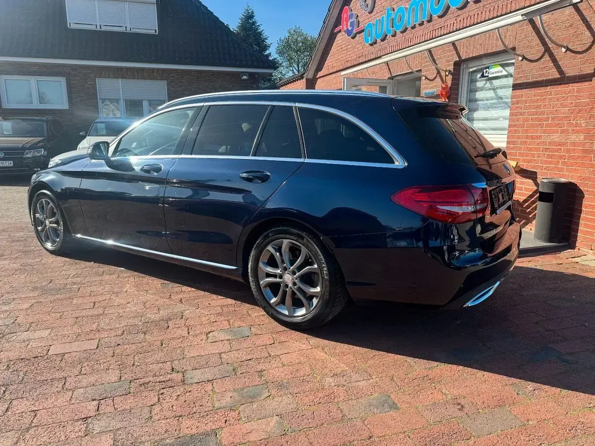 Second-hand Mercedes C220 170 CP (125 kW) 2015 Albastru Break