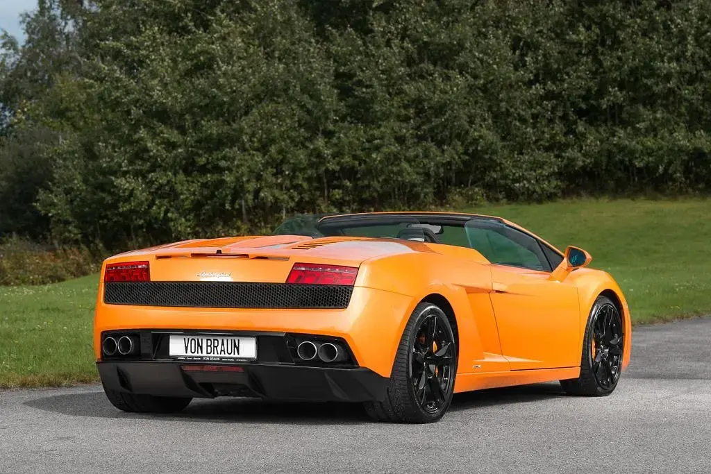 Usata Lamborghini Gallardo 560 CV (411 kW) 2012 Arancione Cabrio