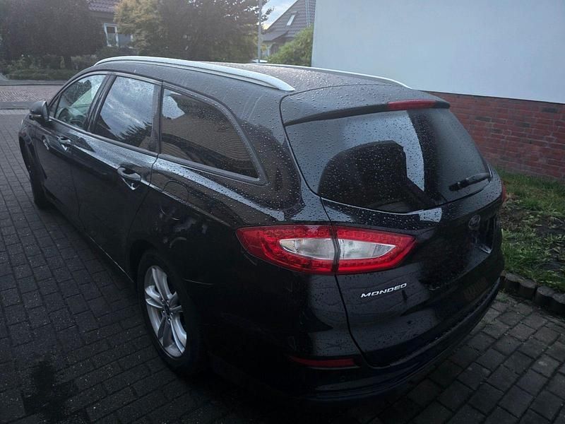 Gebraucht Ford Mondeo 160 PS (117 kW) 2016 Schwarz Kombi