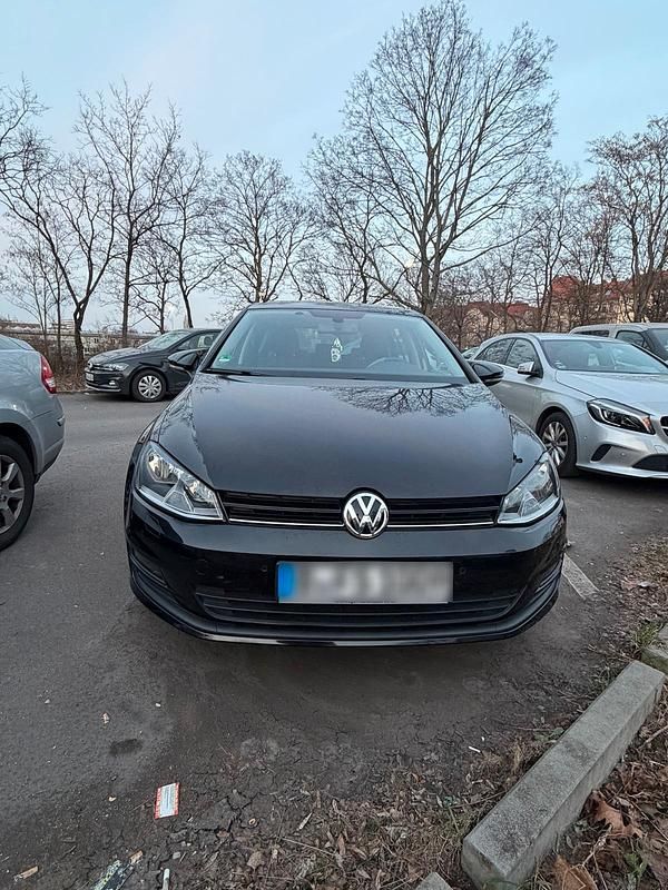 Gebraucht VW Golf VII 105 PS (77 kW) 2015 Schwarz Kleinwagen