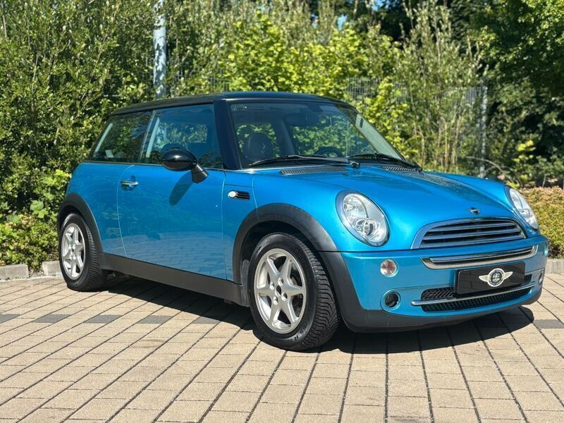 Blau Gebraucht 2005 Mini Cooper Kleinwagen | 3.999 € (Fairer Preis) - Bild 1/4