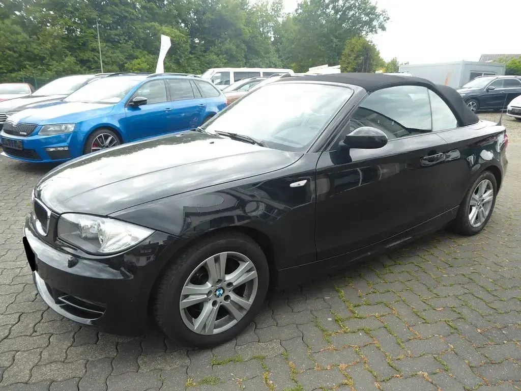 Gebraucht BMW 120 Cabriolet Sport Line 177 PS (130 kW) 2008 Schwarz Cabrio