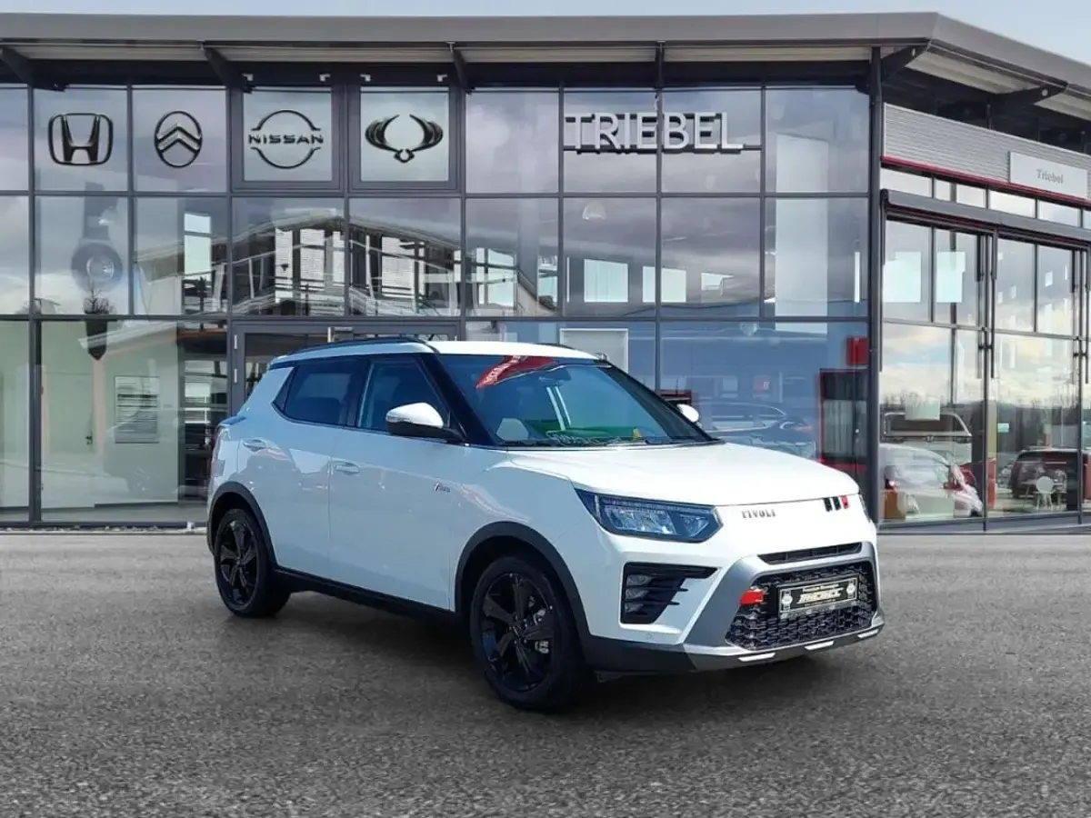 Neu KGM Tivoli 163 PS (119 kW) 2026 Weiß SUV