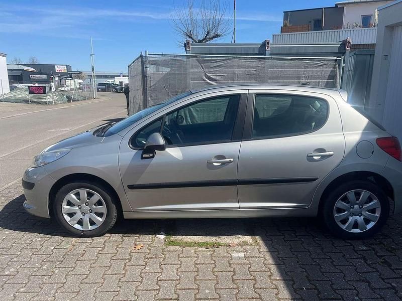 Silber Gebraucht 2007 Peugeot 207 Filou Limousine | 1.200 € (Guter Preis) - Bild 1/4