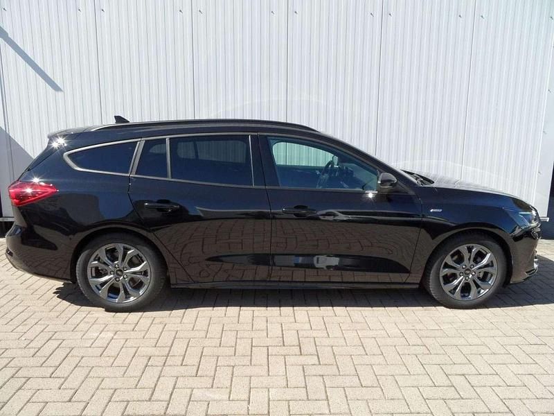 Gebraucht Ford Focus ST-Line X 155 PS (114 kW) 2024 Obsidianschwarz Kombi