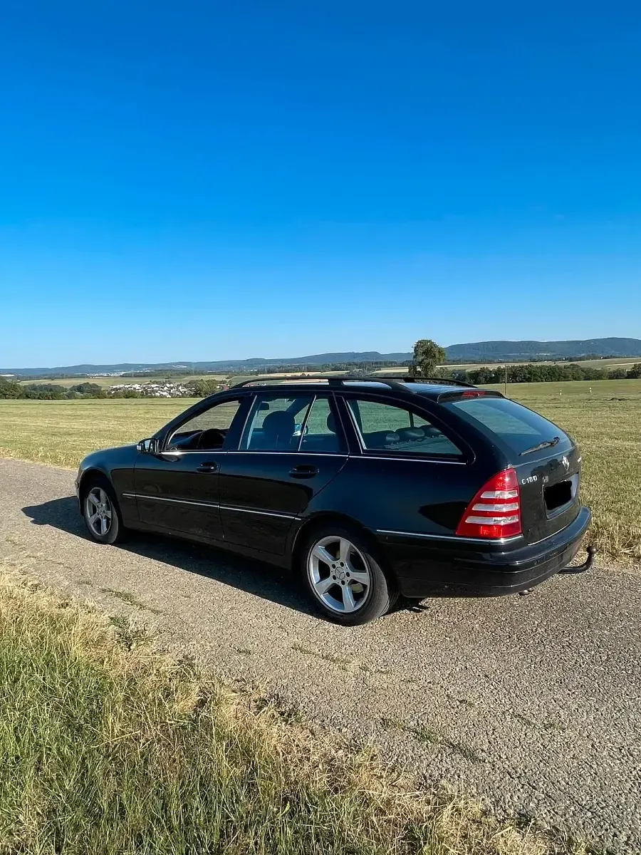 Gebraucht Mercedes C180 143 PS (105 kW) 2005 Schwarz Kombi