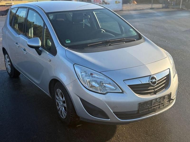 Gebraucht Opel Meriva 95 PS (69 kW) 2011 Van / Kleinbus