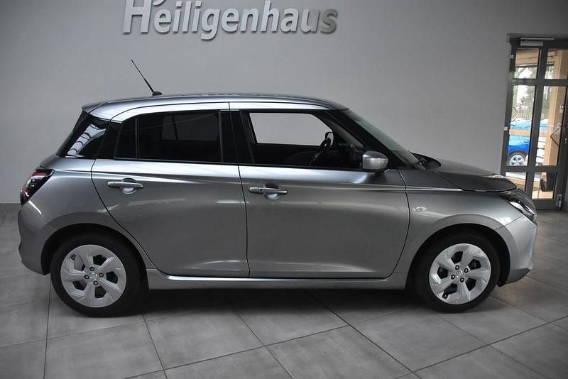Gebraucht Suzuki Swift Comfort 83 PS (61 kW) 2025 Silber Kleinwagen