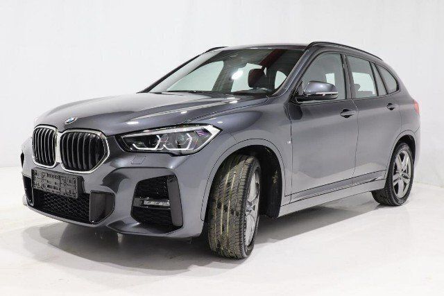 Grau Gebraucht 2021 BMW X1 SUV | 17.000 € - Bild 1/4