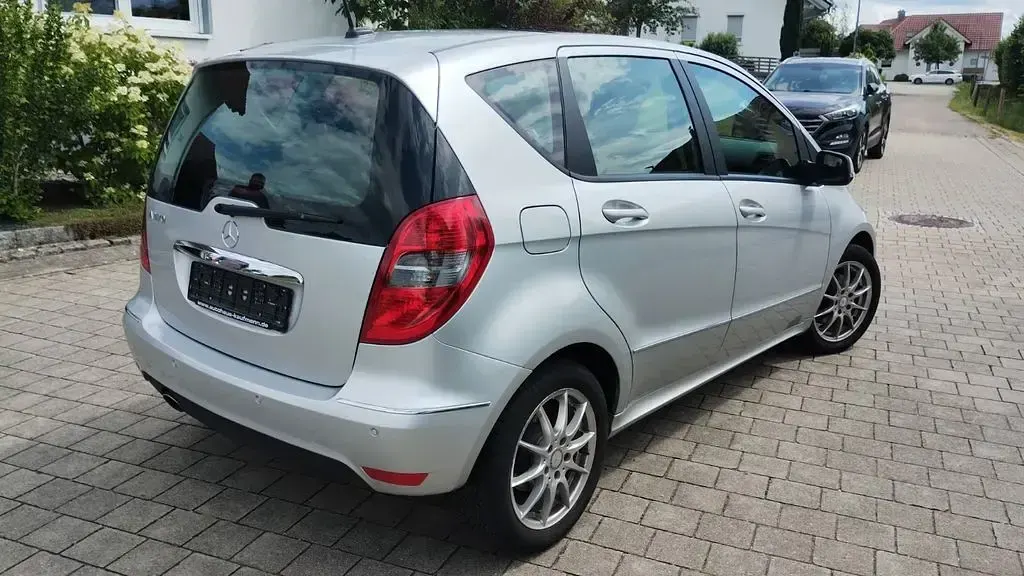Gebraucht Mercedes A170 116 PS (85 kW) 2008 Silber Van / Kleinbus
