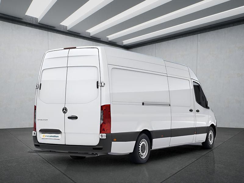 Weiß Gebraucht 2021 Mercedes Sprinter Van | 31.699 € (Fairer Preis) - Bild 1/4