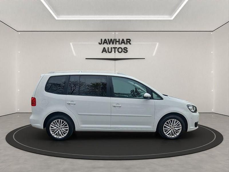 Gebraucht VW Touran Cup 105 PS (77 kW) 2015 Weiß Van / Kleinbus