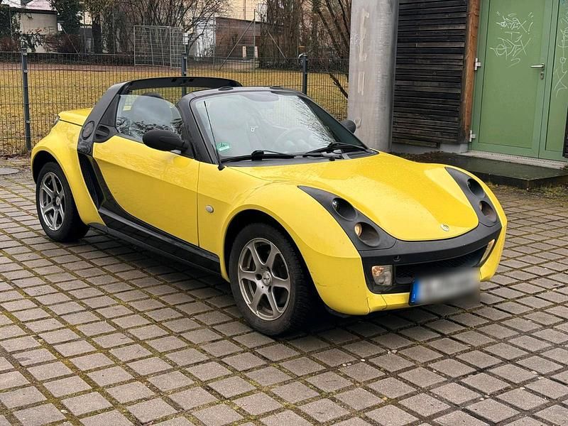 Gebraucht Smart Roadster 61 PS (44 kW) 2004 Gelb Cabrio