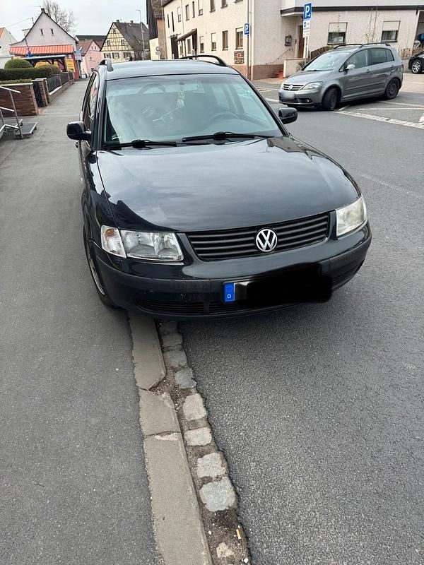 Gebraucht VW Passat 115 PS (84 kW) 2000 Schwarz Kombi