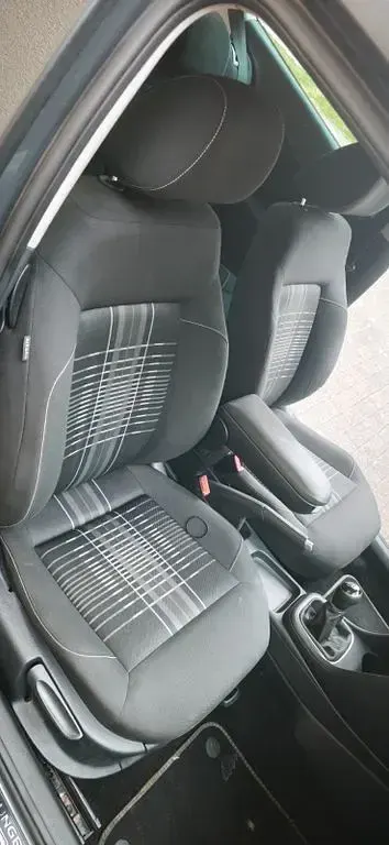 Usata VW Polo LOUNGE 60 CV (44 kW) 2016 Grigio Utilitaria