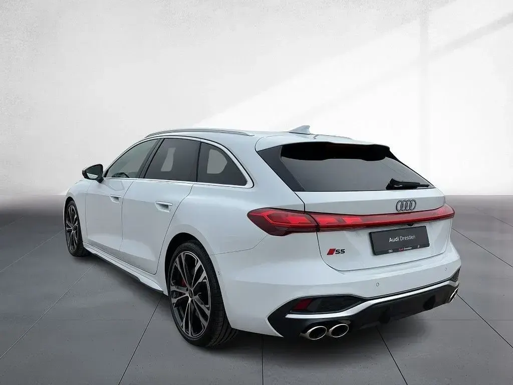 Gebraucht Audi S5 Ambiente 367 PS (269 kW) 2025 Gletscherweiß metallic Kombi