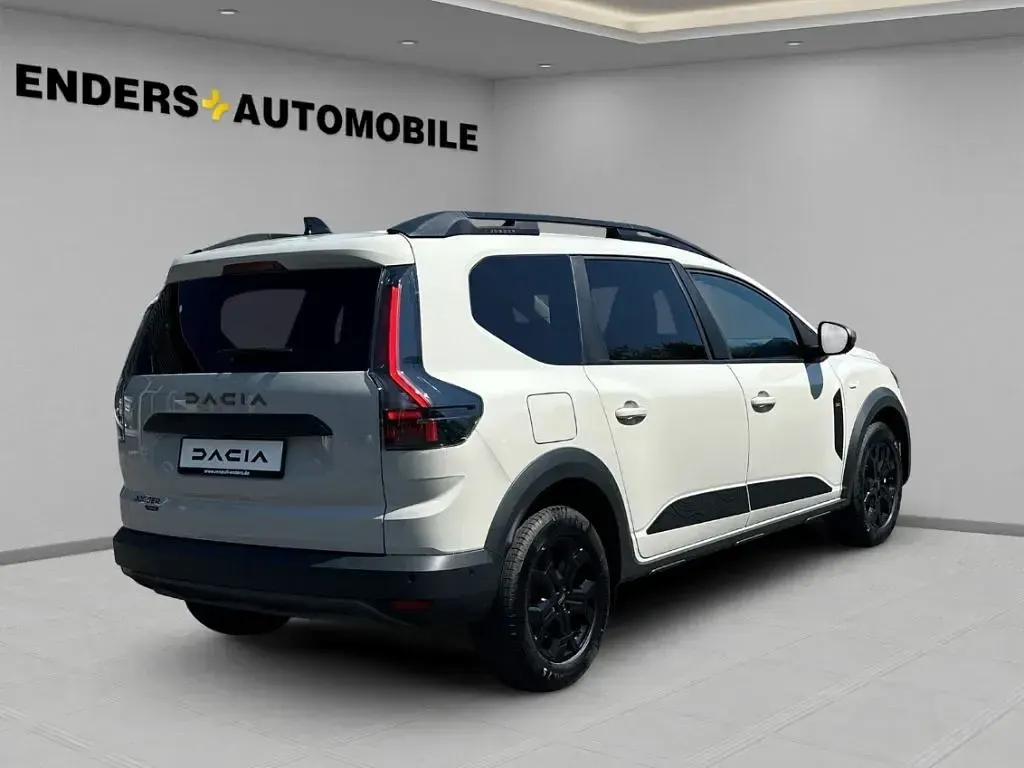Neu Dacia Jogger Extreme 155 PS (114 kW) 2026 Beige Van / Kleinbus