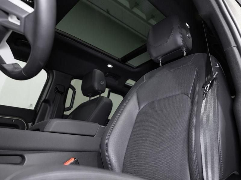 Gebraucht Land Rover Defender S 200 PS (147 kW) 2023 Grün SUV