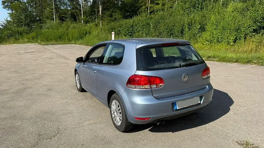 Gebraucht VW Golf VI 110 PS (80 kW) 2009 Blau Kleinwagen