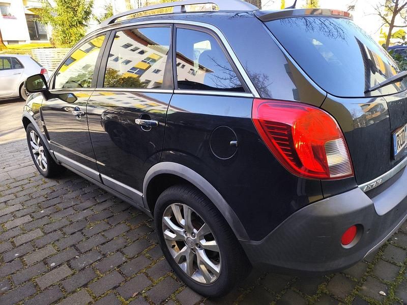 Gebraucht Opel Antara 163 PS (119 kW) 2012 Schwarz SUV