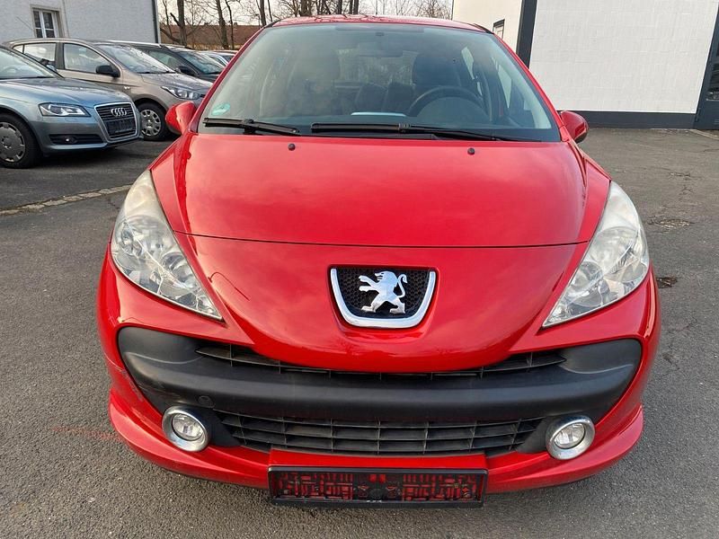 Gebraucht Peugeot 207 Urban Move 95 PS (69 kW) 2009 Rot Kleinwagen