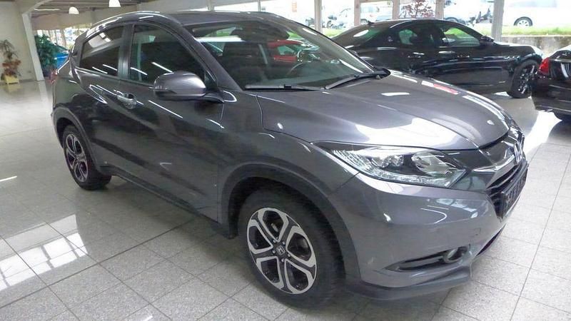 Grau Gebraucht 2018 Honda HR-V Executive SUV | 15.290 € (Fairer Preis) - Bild 1/4