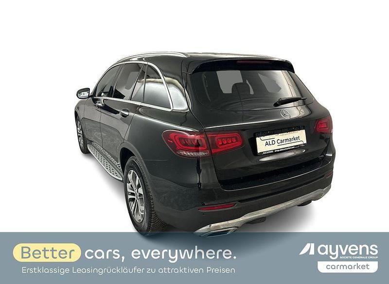 Gebraucht Mercedes GLC220 194 PS (142 kW) 2022 Obsidianschwarz  metalliclack SUV