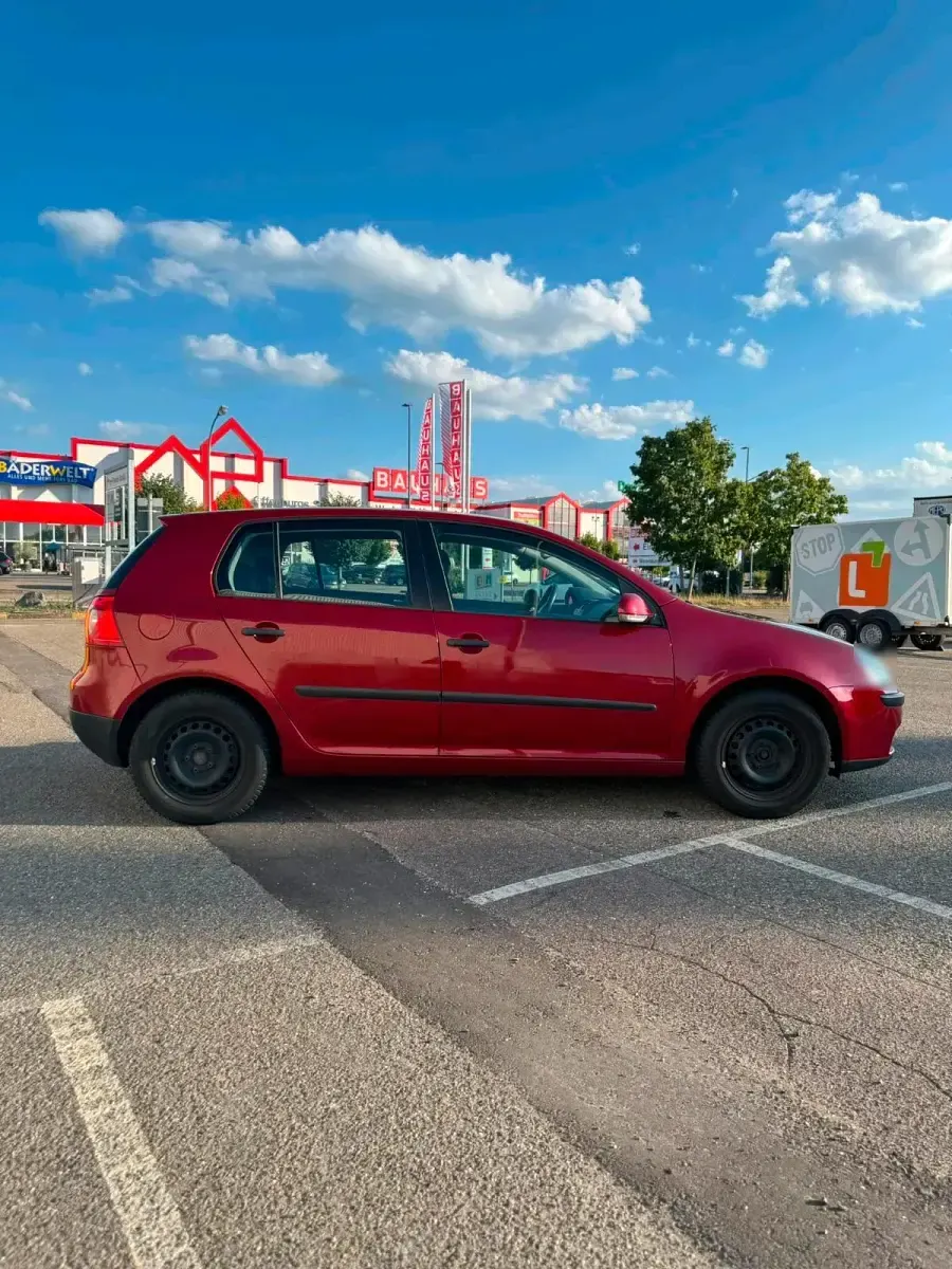 Gebraucht VW Golf V 75 PS (55 kW) 2003 Rot Kleinwagen