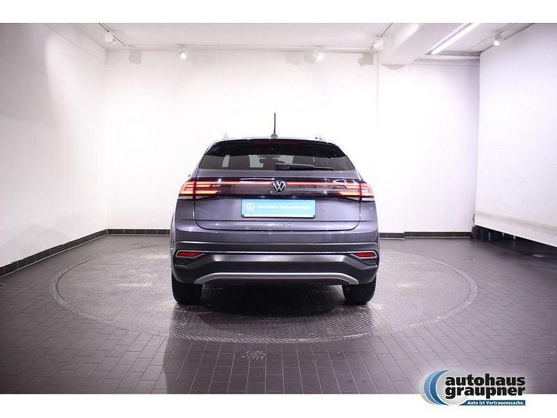 Gebraucht VW Taigo Style 110 PS (80 kW) 2022 Grau / rauchgrau SUV
