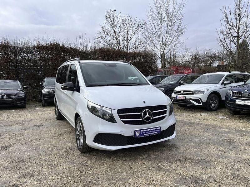 Gebraucht Mercedes V250 Night 190 PS (139 kW) 2021 Bergkristallweiss Van / Kleinbus