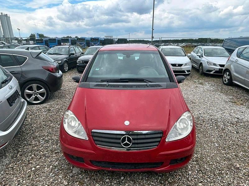 Rot Gebraucht 2007 Mercedes A150 Coupé | 1.999 € (Superpreis) - Bild 1/4