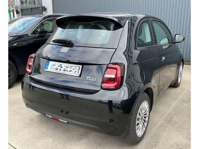 Gebraucht Fiat 500e Action 69 kW (95 PS) 2023 Schwarz Kleinwagen