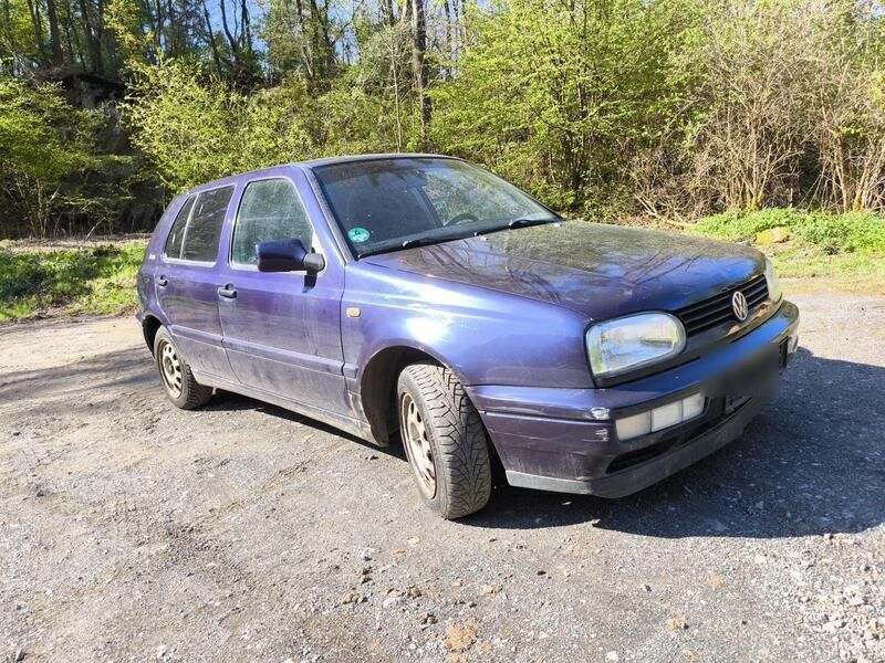 Blau Gebraucht 1997 VW Golf III Kleinwagen | 1.599 € (Fairer Preis) - Bild 1/4