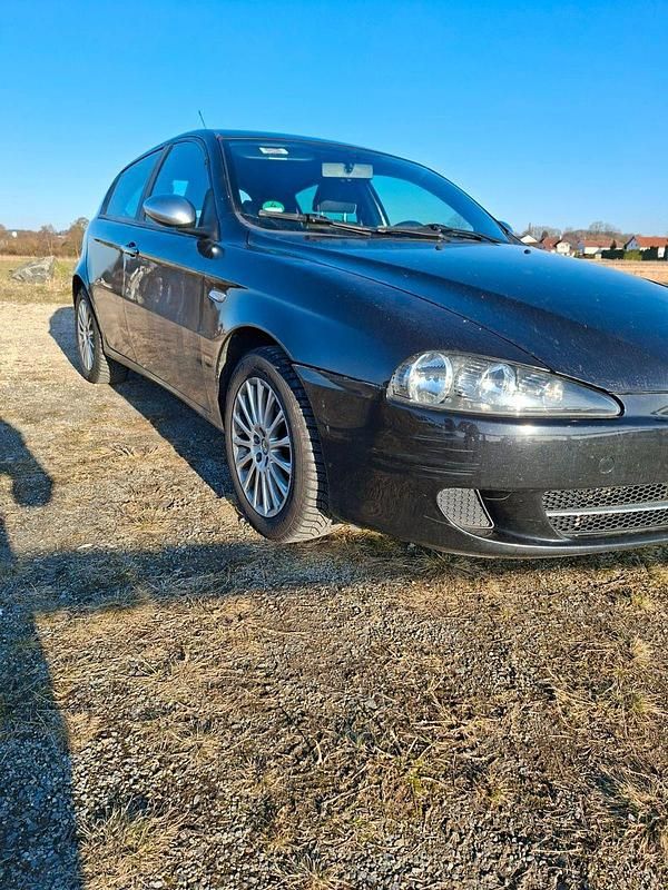 Gebraucht Alfa Romeo 147 120 PS (88 kW) 2008 Schwarz Kleinwagen