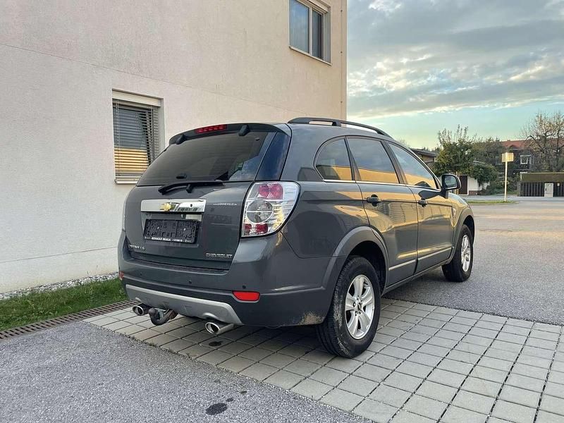 Gebraucht Chevrolet Captiva LS 126 PS (92 kW) 2010 SUV