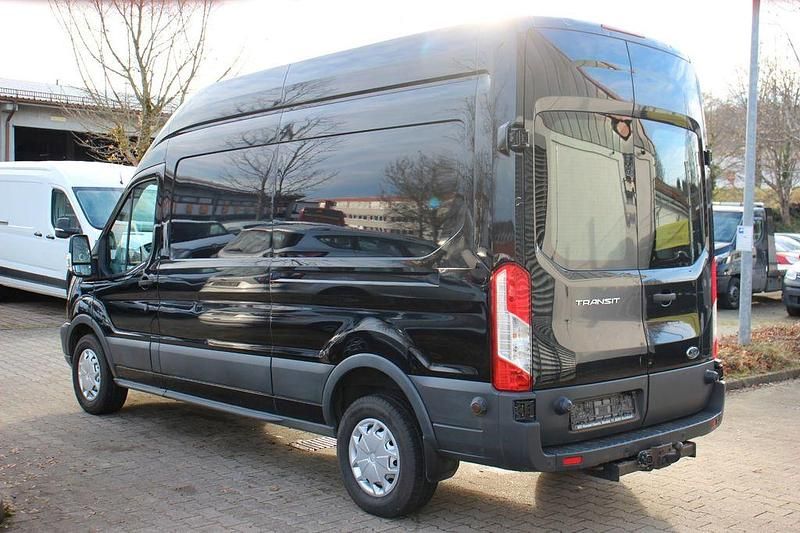 Gebraucht Ford Transit 131 PS (96 kW) 2019 Schwarz Van / Kleinbus