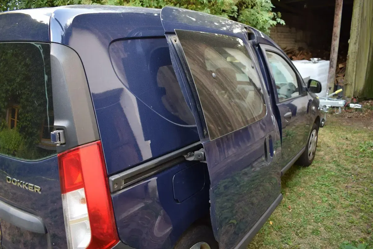 Gebraucht Dacia Dokker Express Ambiance 83 PS (61 kW) 2013 Blau Van